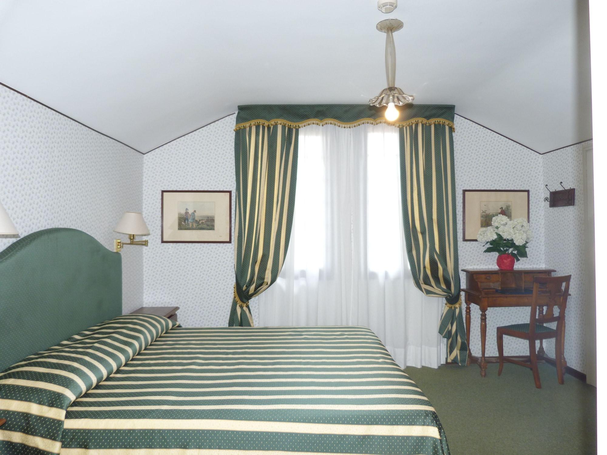 Hotel La Meridiana Venetië-Lido Buitenkant foto