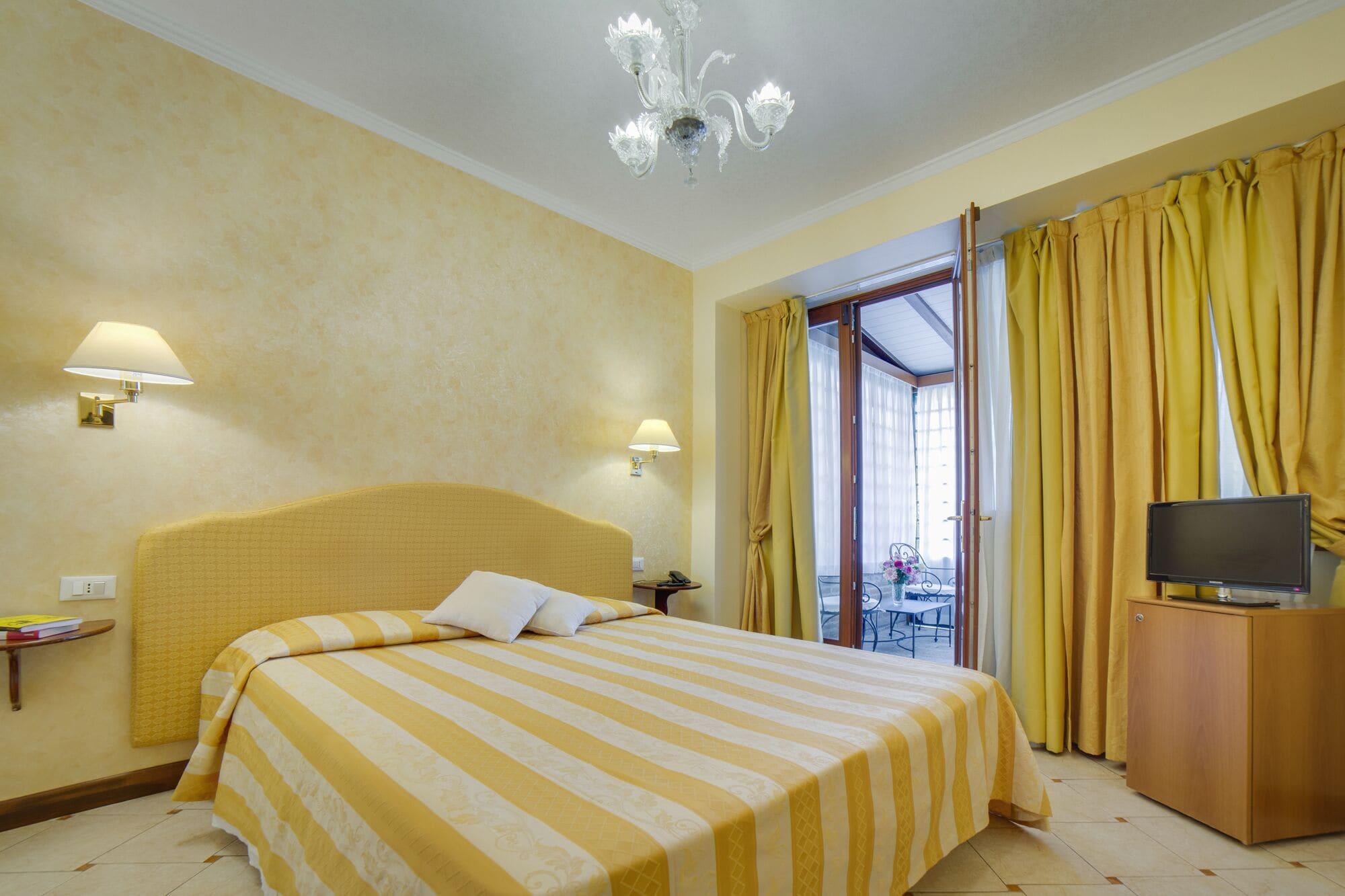 Hotel La Meridiana Venetië-Lido Buitenkant foto